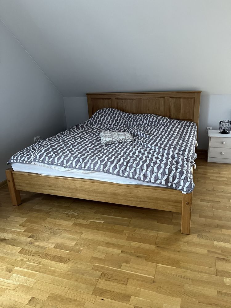 Łóżko drewniane dębowe z zagłówkiem 190x210