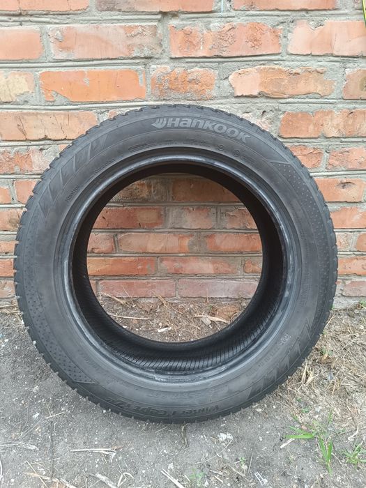 Б/у зимова гума 215/55 R17 Hankook
