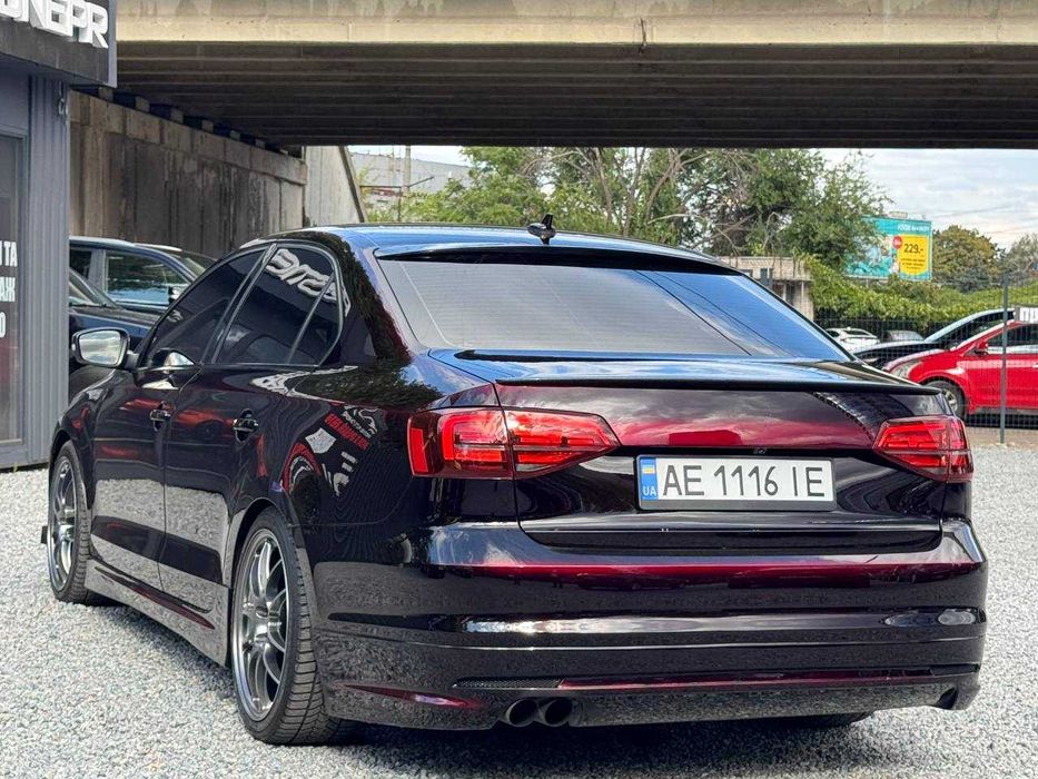 Продам Джетту 2015 год