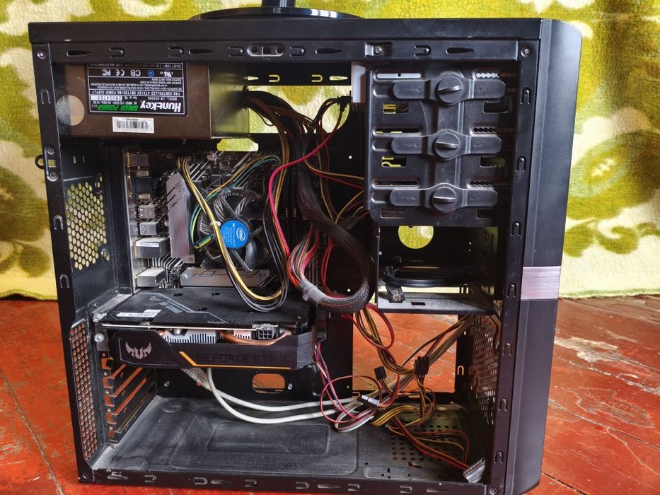 Стационарный компьютер