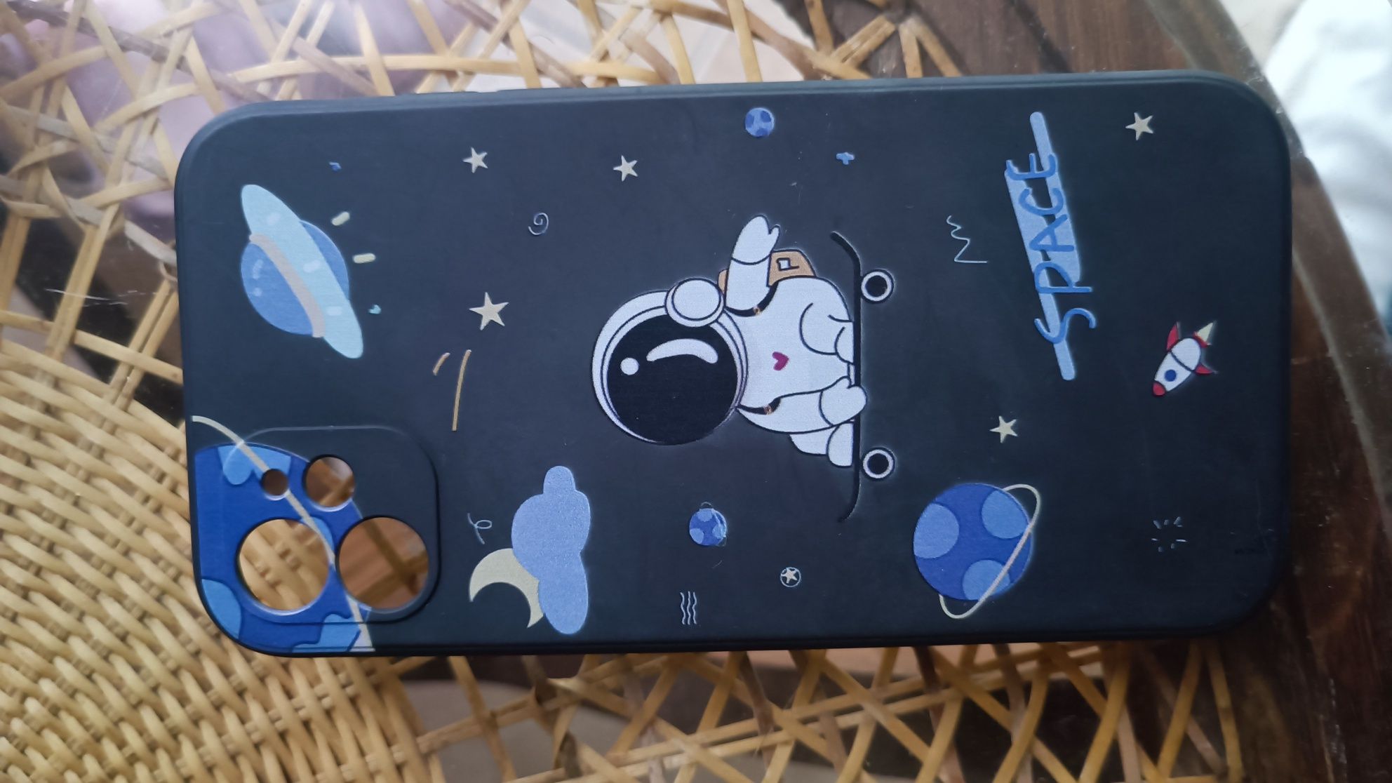 Capas iPhone 11 (preço por ordem)