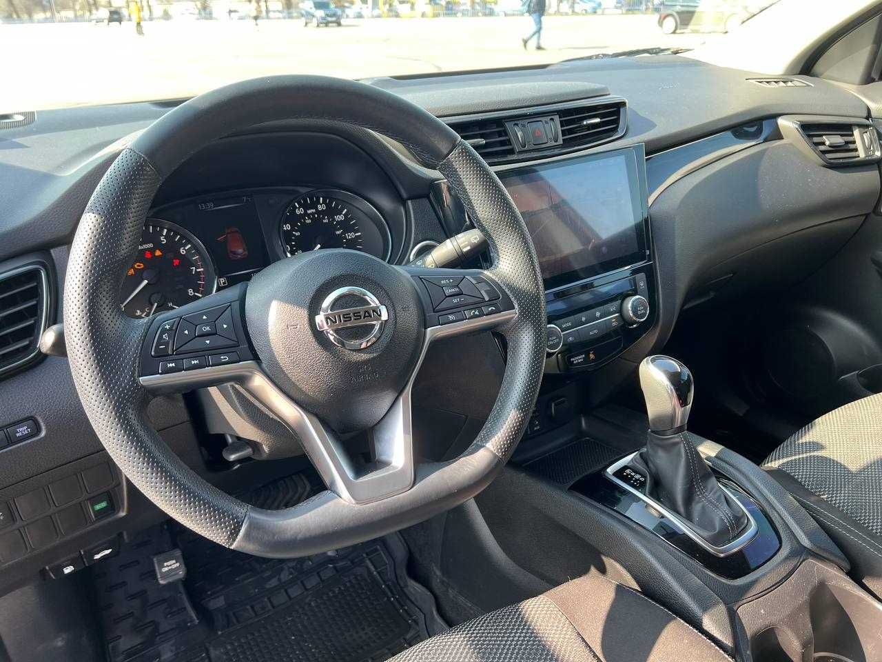 Продам Nissan Rogue Sport 2017 кроссовер