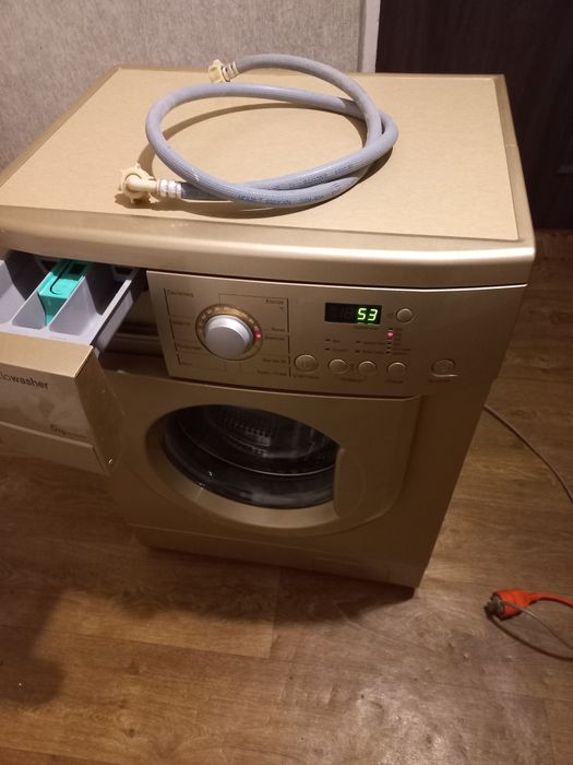 Пральна машинка LG 5 кг в хорошому стані