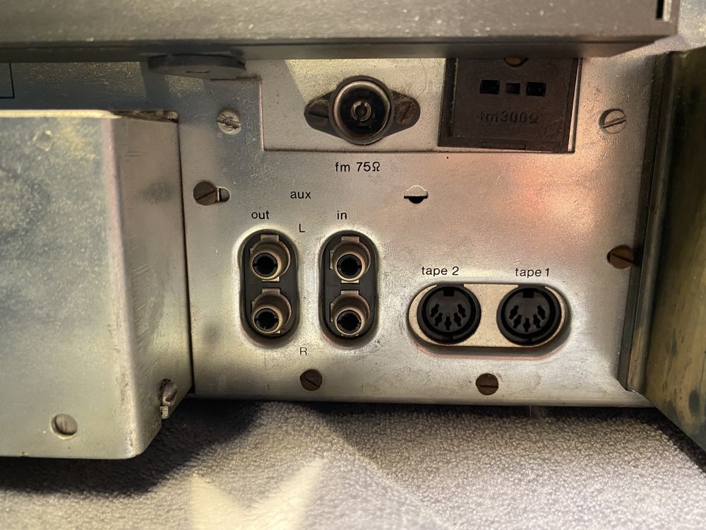 Amplituner radio wzmacniacz Unitra ZRK FM-AM stereo AT9100
