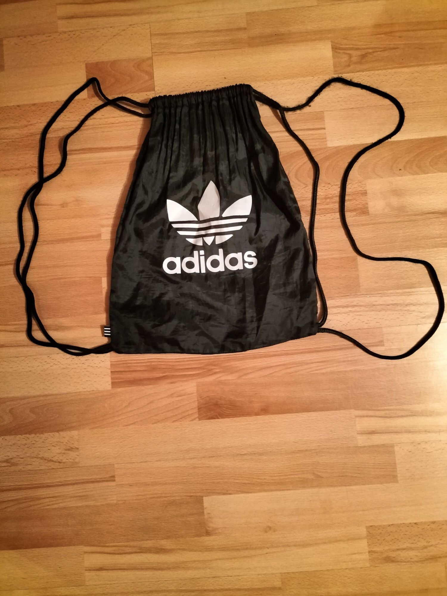 Sprzedam plecak Adidas