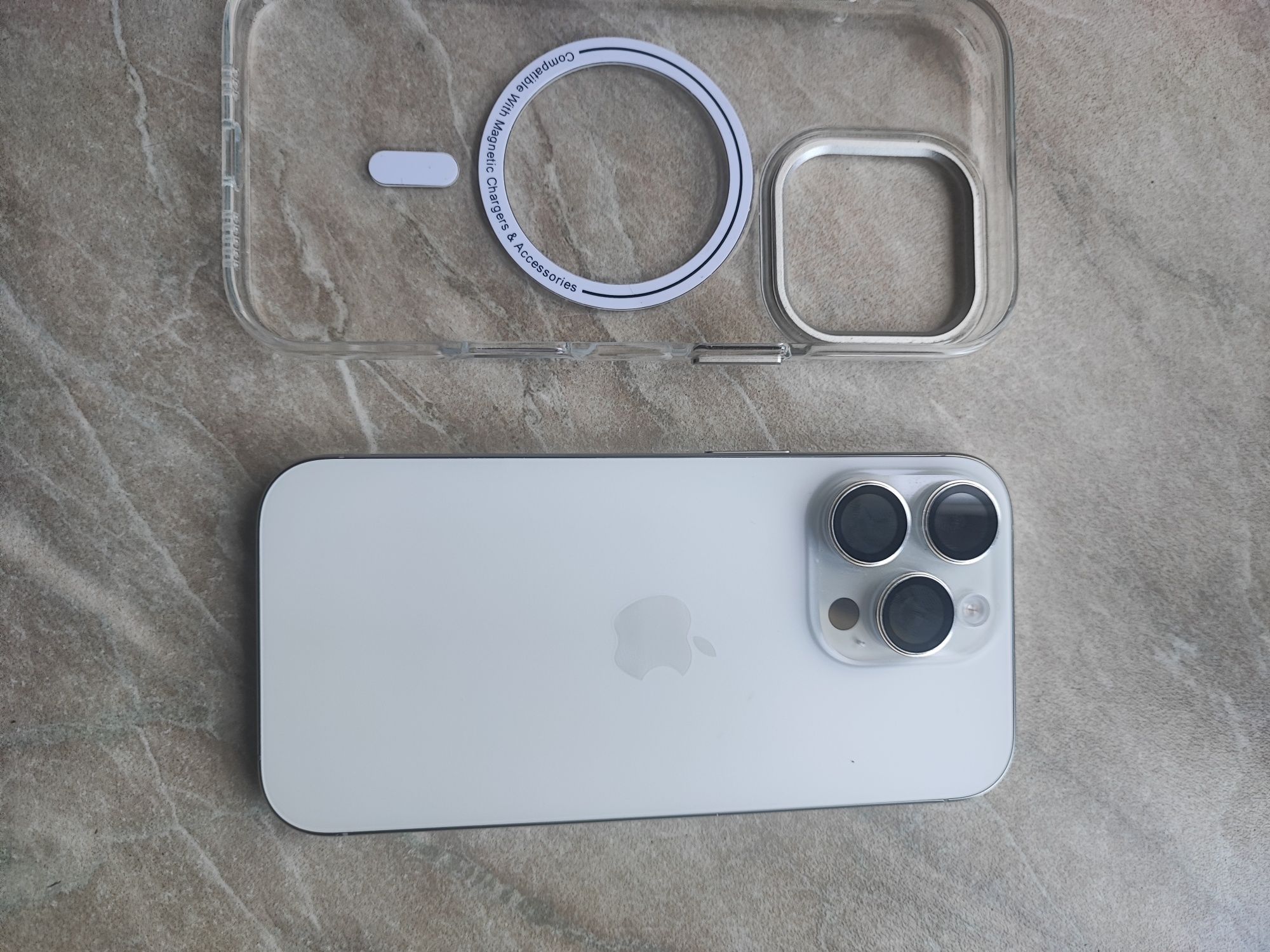 Продам iPhone 16 Pro 256 White Titanium