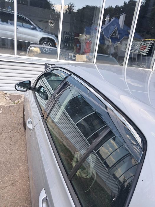 Вітровики VW Golf 6 хетч 2009-2013 , з хром окантовкою 4шт.