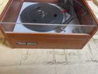 Gramofon drewniany elegancki