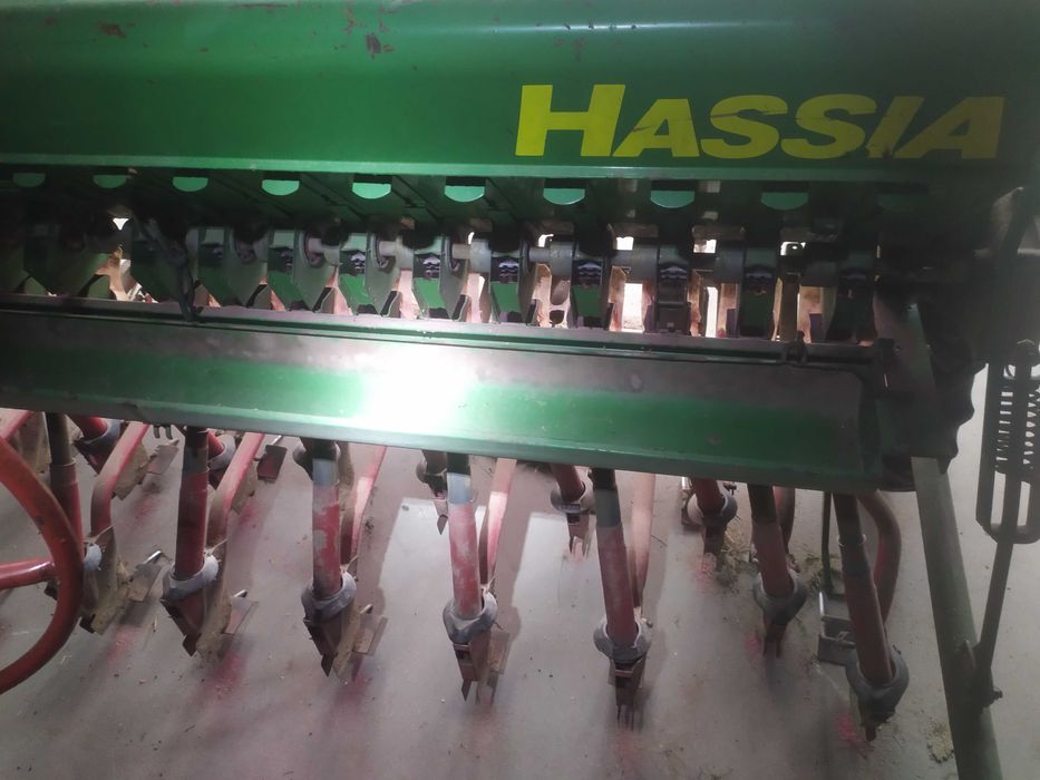 Siewnik Hassia dl 225