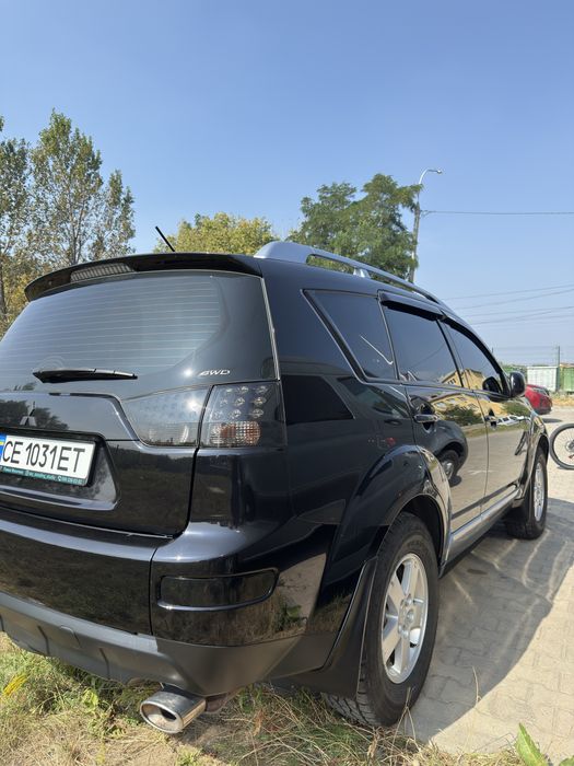 Продам Mitsubishi Outlander XL