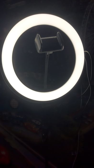 Кільцева лампа Codn