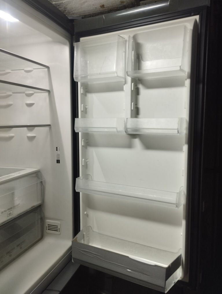 Lodówka HOTPOINT ARISTON 200cm., stan bdb.