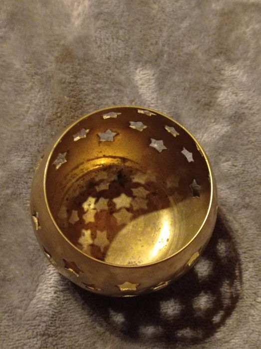 Świecznik na podgrzewacz.