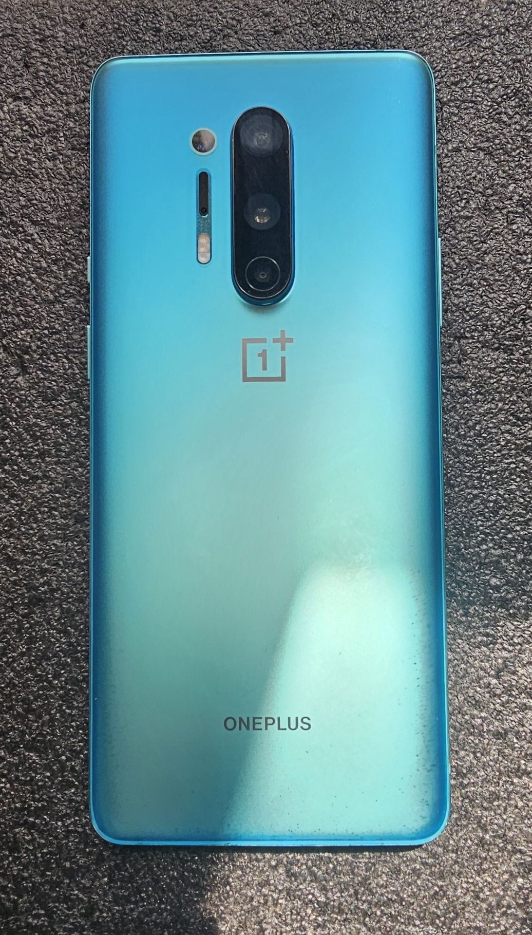 Продам смартфон  OnePlus 8 pro 8/128 Gb