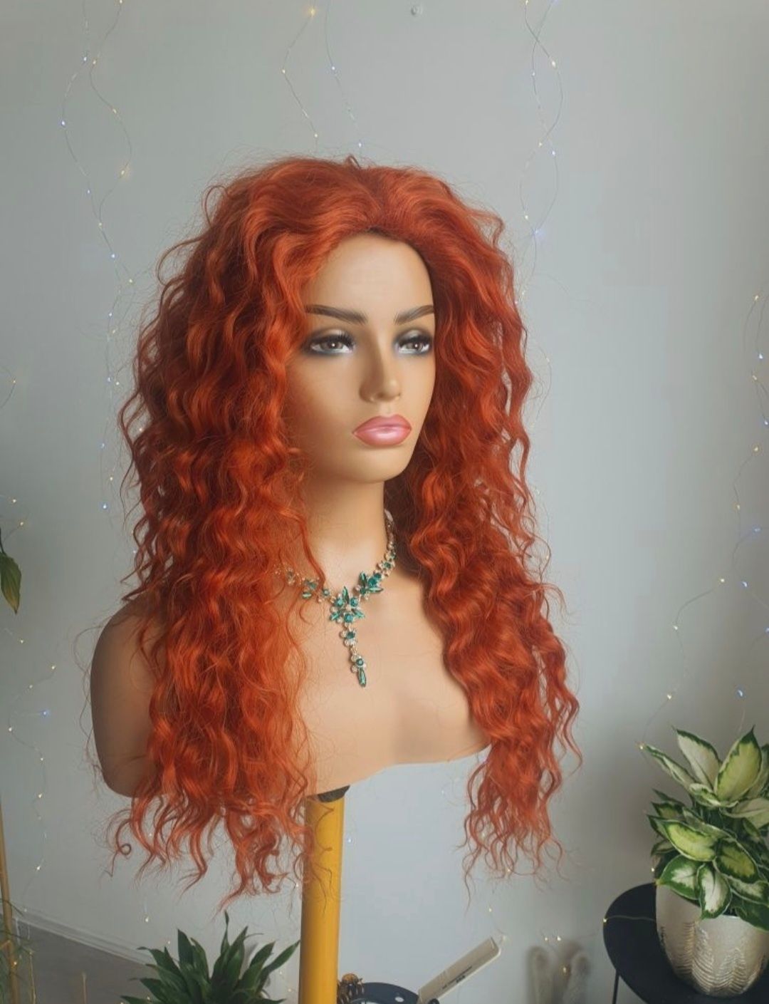 Peruka fale loki afroloki lekka i naturalna fryzura