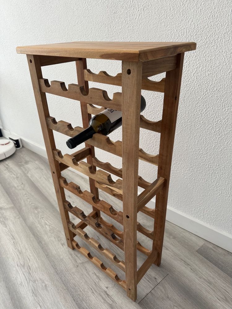 Porta-vinhos em madeira