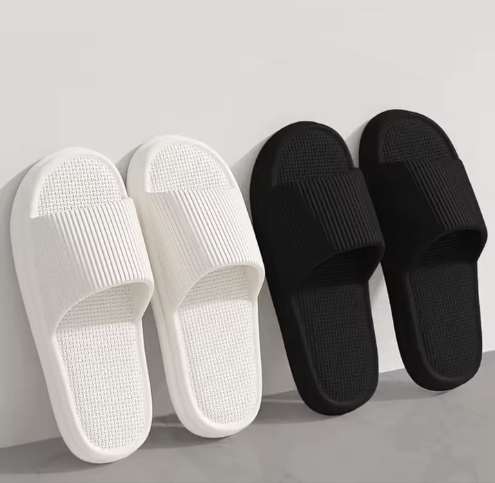 Ультрам’які тапочки “Cloud Slides”