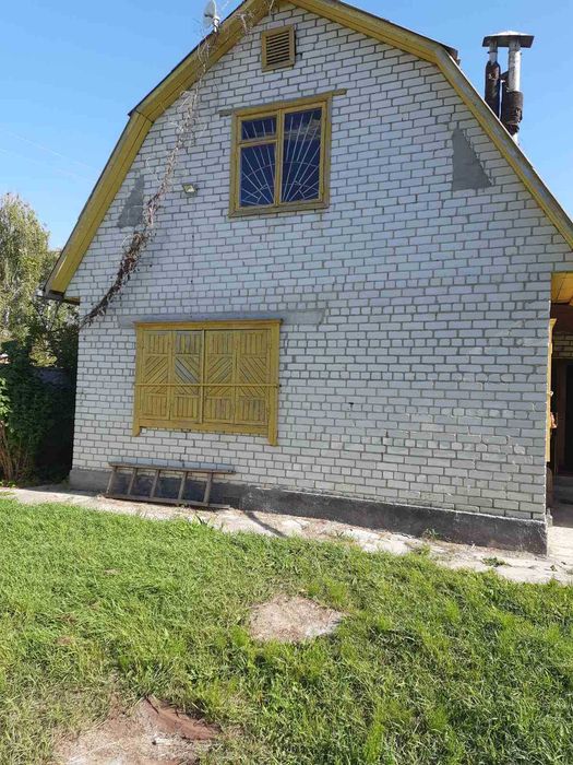 Дача у межах міста з усіма зручностями с\т "Чайка"