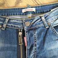 Damskie jeansy Dsquared Boyfriend W27L28