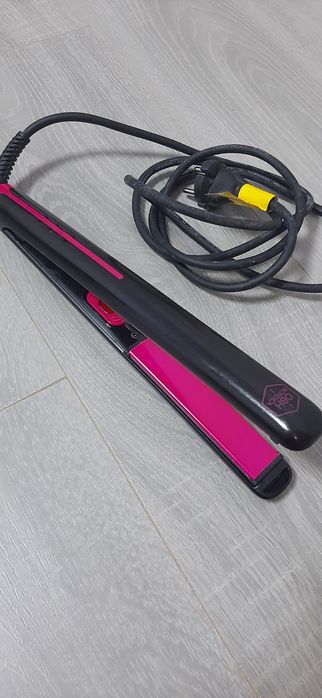 Випрямляч для волосся