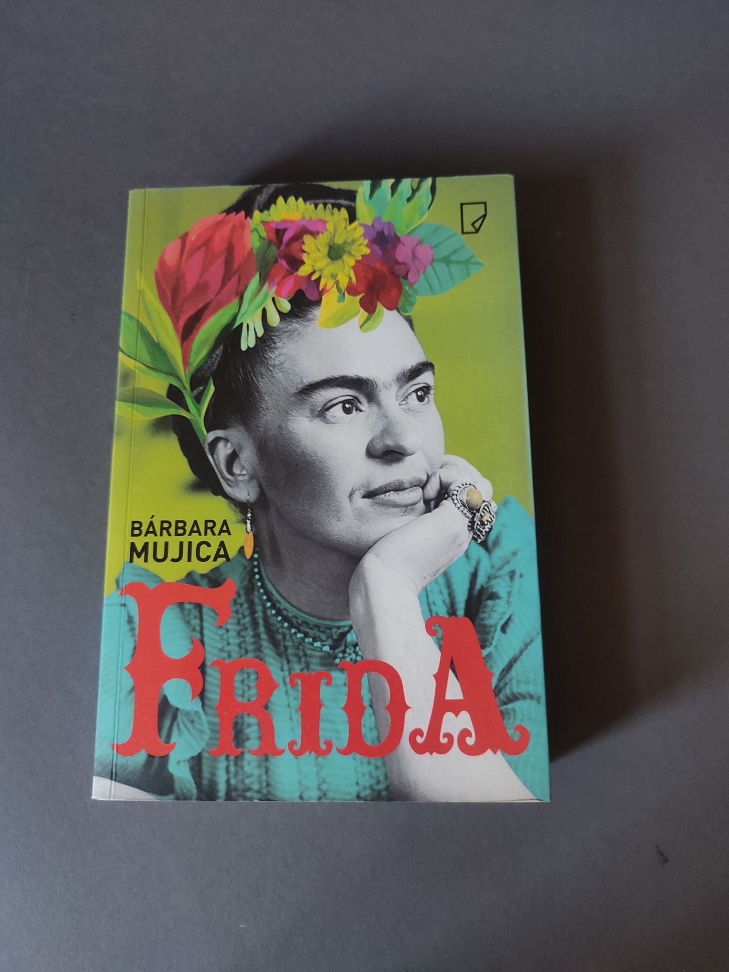 Książka "Frida" Barbara Mujica
