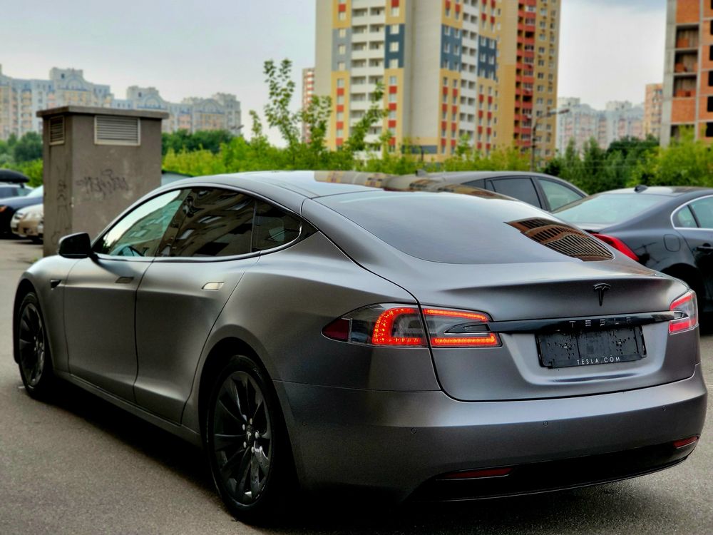 Tesla model S 75 2017р без ДТП в Наявності