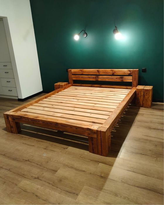 Łóżko drewniane, łóżko ze starego drewna, łóżko ze starych belek