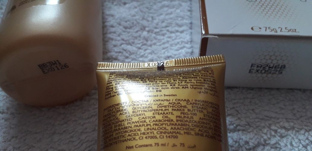 Kremowy żel pod prysznic,  mydło, scrub milk&hondy Gold Oriflame