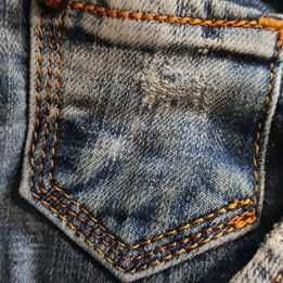 Jeansy niebieskie r. 28 L pas 43 spodnie dżinsy przetarcia