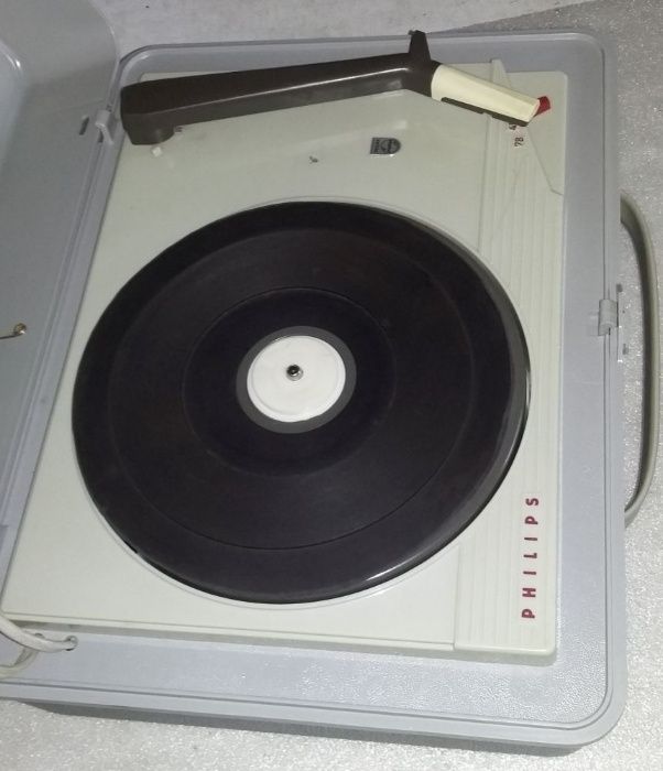 Gira discos Philips para ligar a rádio antigo