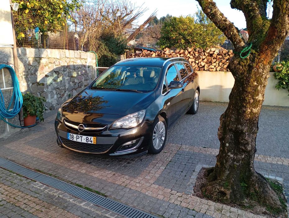 Opel Astra J em excelente estado.