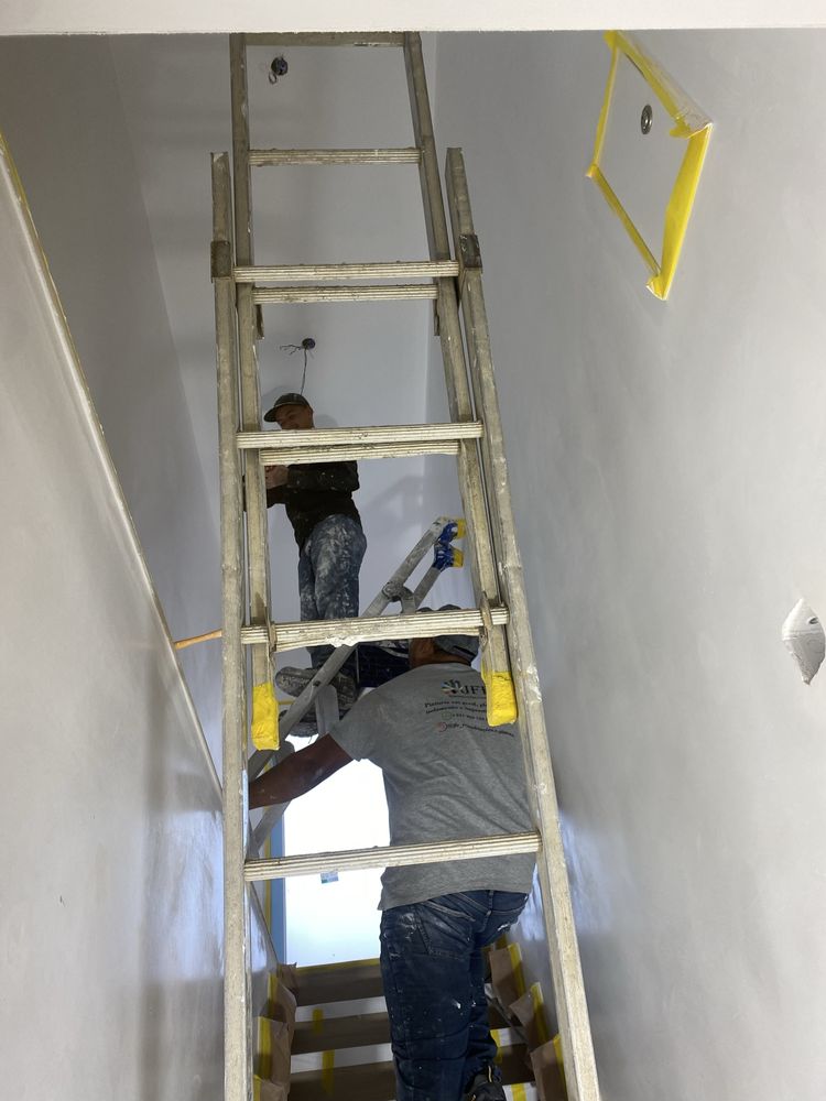Serviço de pintura e remodelação em geral