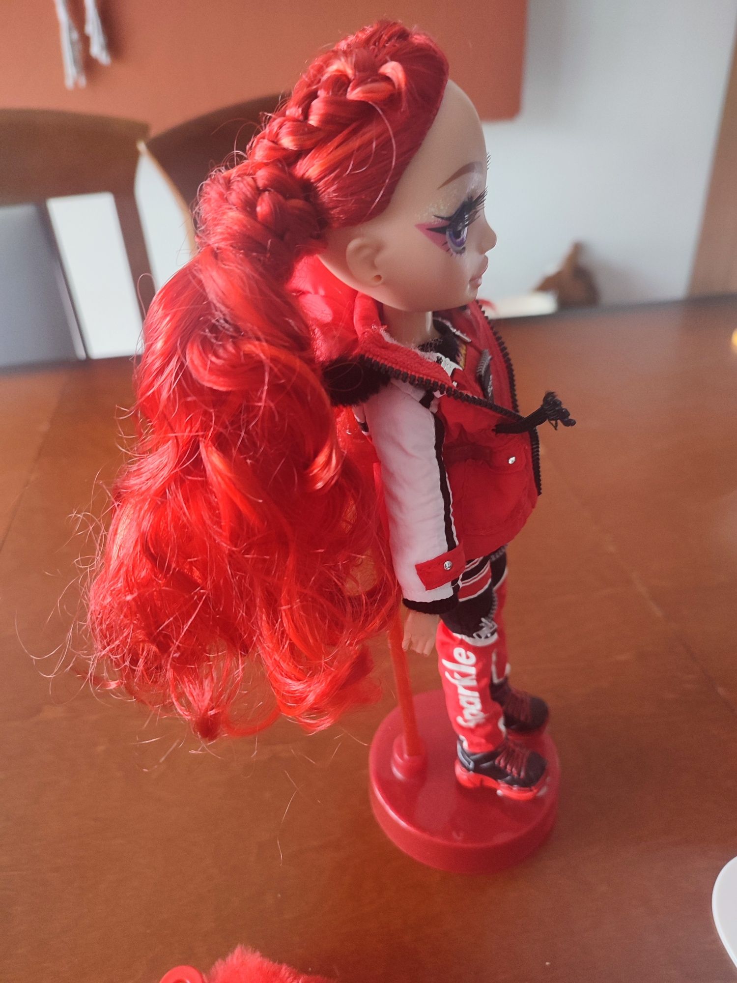 Lalka rainbow high ferie zimowe Ruby Anderson