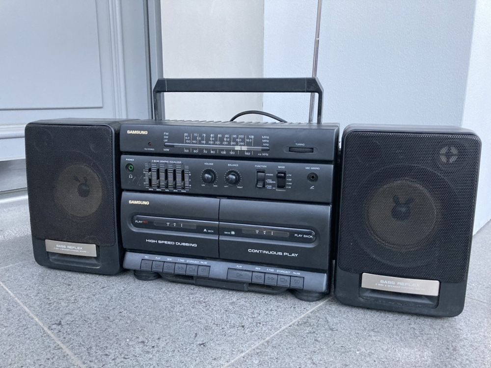 Radiomagnetofon SAMSUNG PD-550 zabytek, dwie kasety stan bdb 1984r