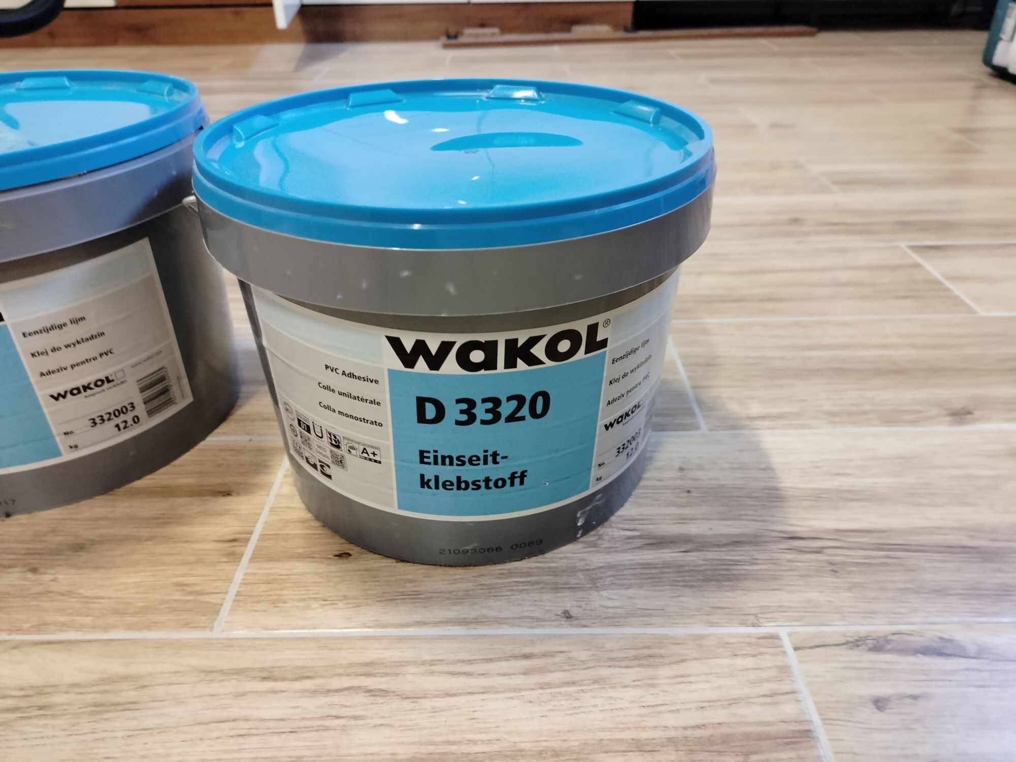 Wakol D3320 klej do panel PCV, winyli, wykładzin - 12kg