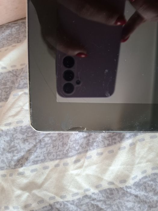 Продам iPad  рабочий