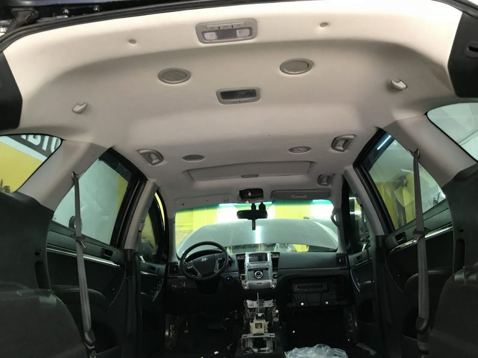 перетяжка потолка авто