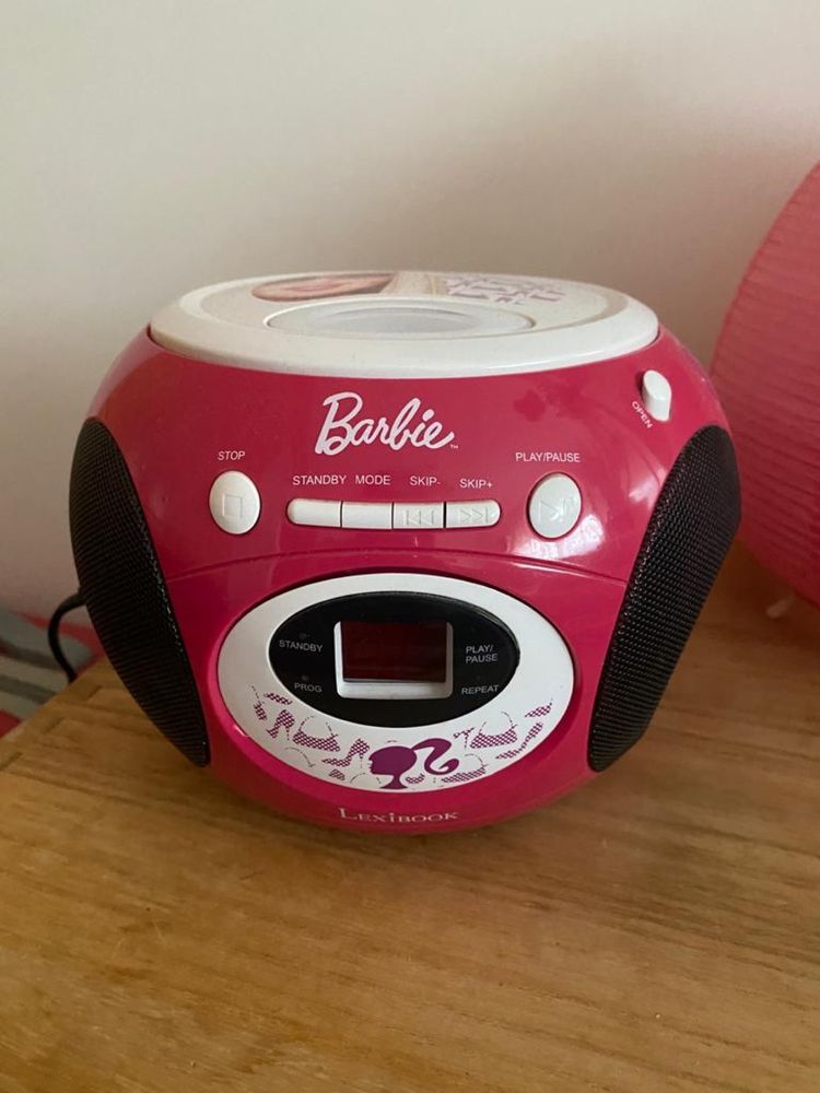 Rádio da Barbie rosa