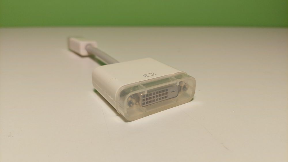 Adaptador Apple Mini DVI para DVI-D