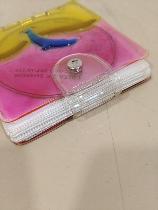 Estojo/ Porta CDs com argolas - capacidade para 24 CDs