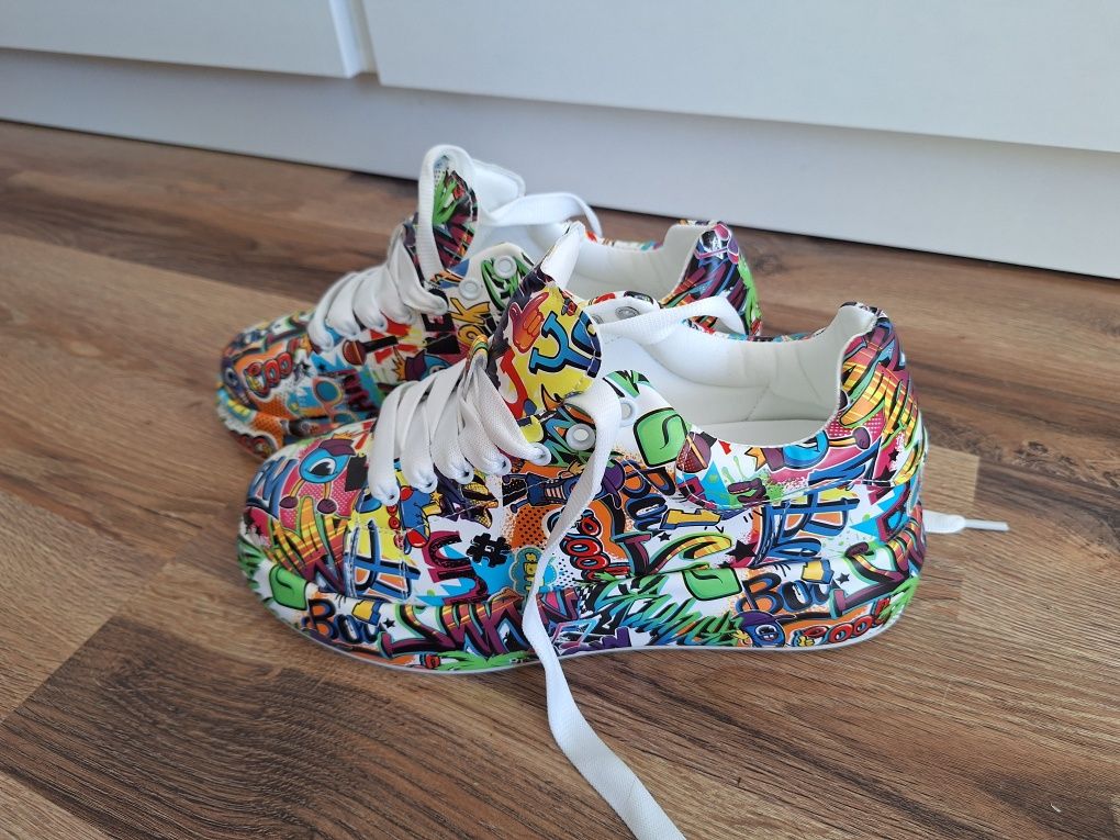 Kolorowe buty rozmiar 40