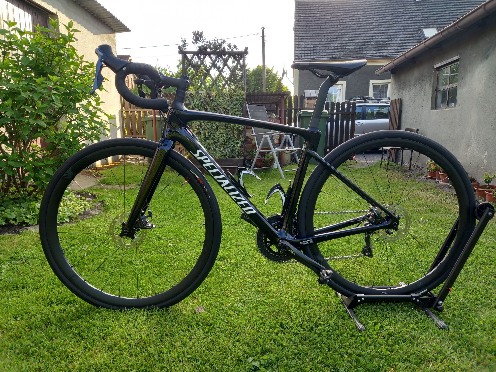 Specialized Roubaix 2021 Future Shock 2.0