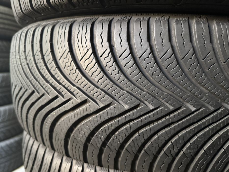 шини б.у зима 215/65 R16 Michelin Alpin 5 склад резини