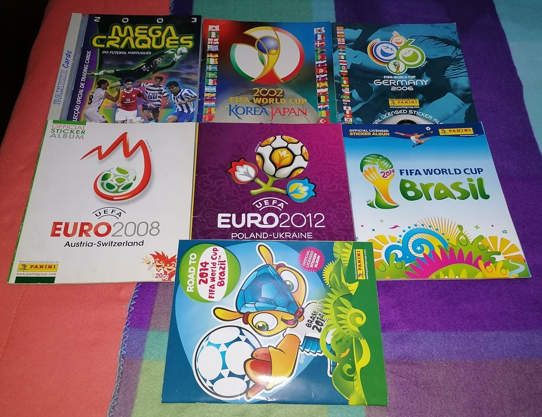 Cadernetas e Cromos