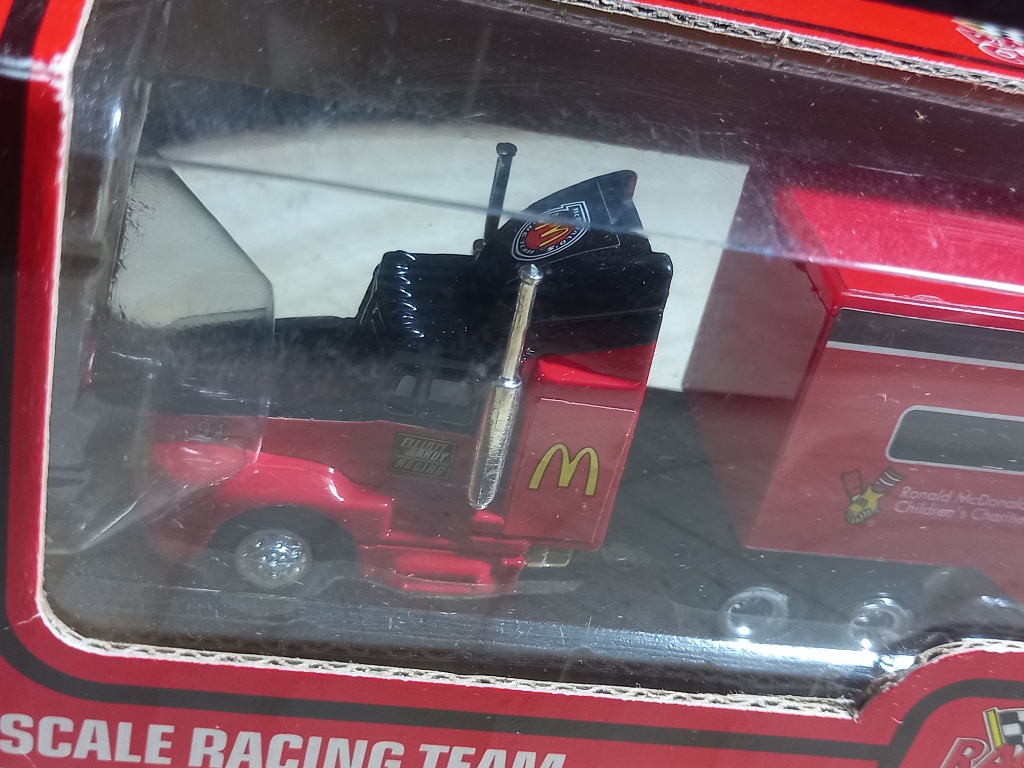 1:87 scale racing team transporter (racing champions)