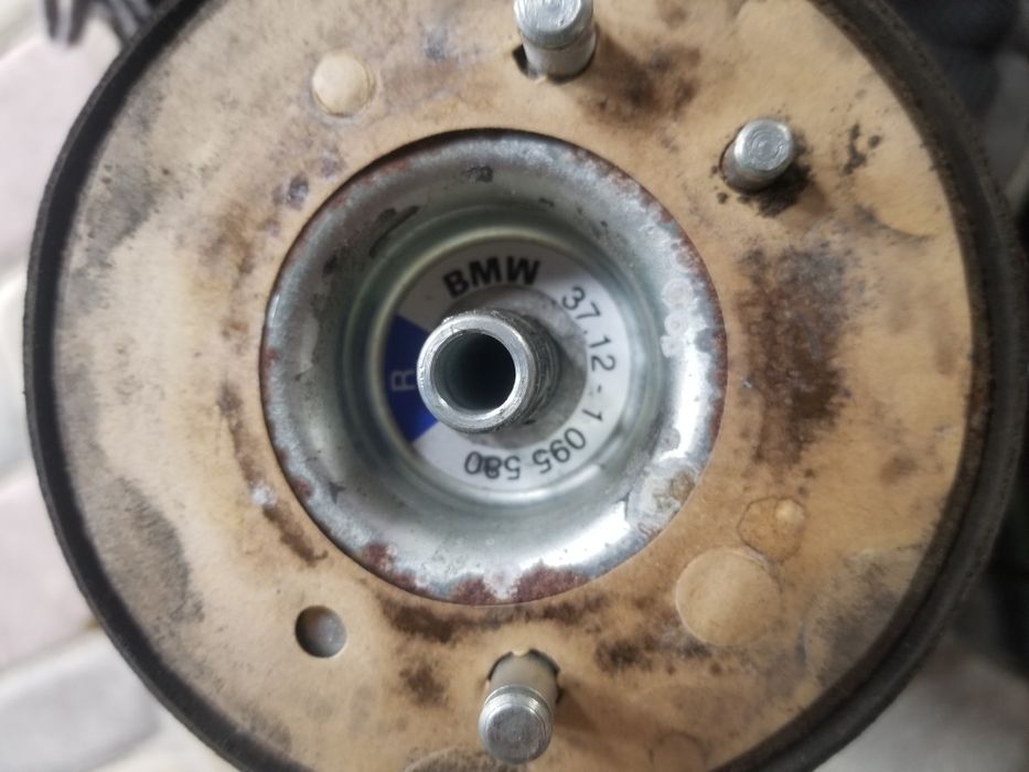 Пневмоподушки з балонами BMW X5.Ціна за весь комплект.