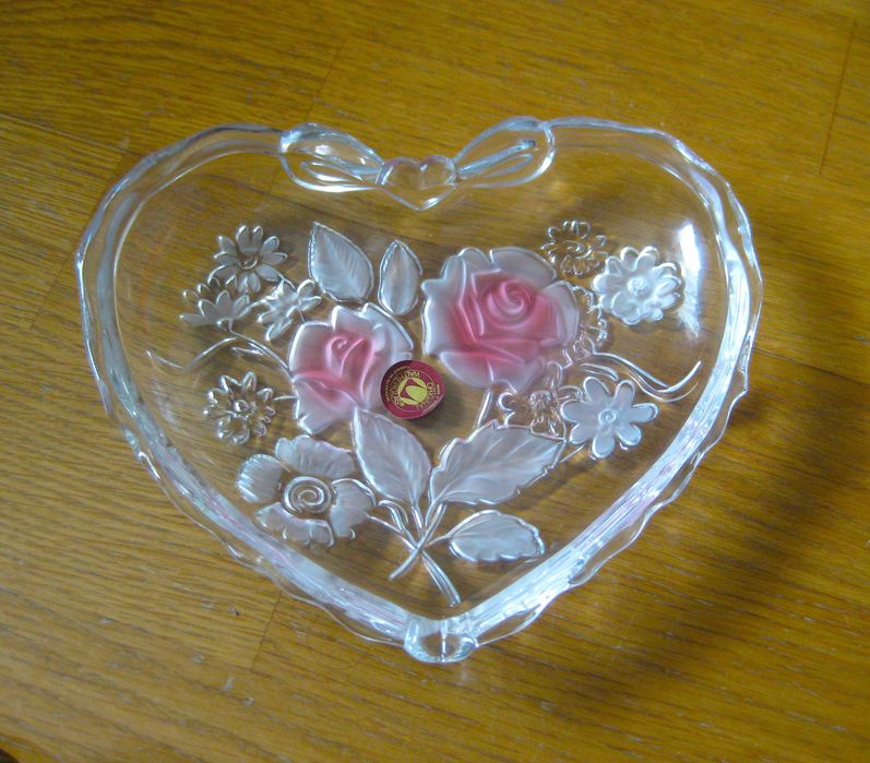 Cesta Original Walther Glass da Alemanha: Flores Rosa em Relevo