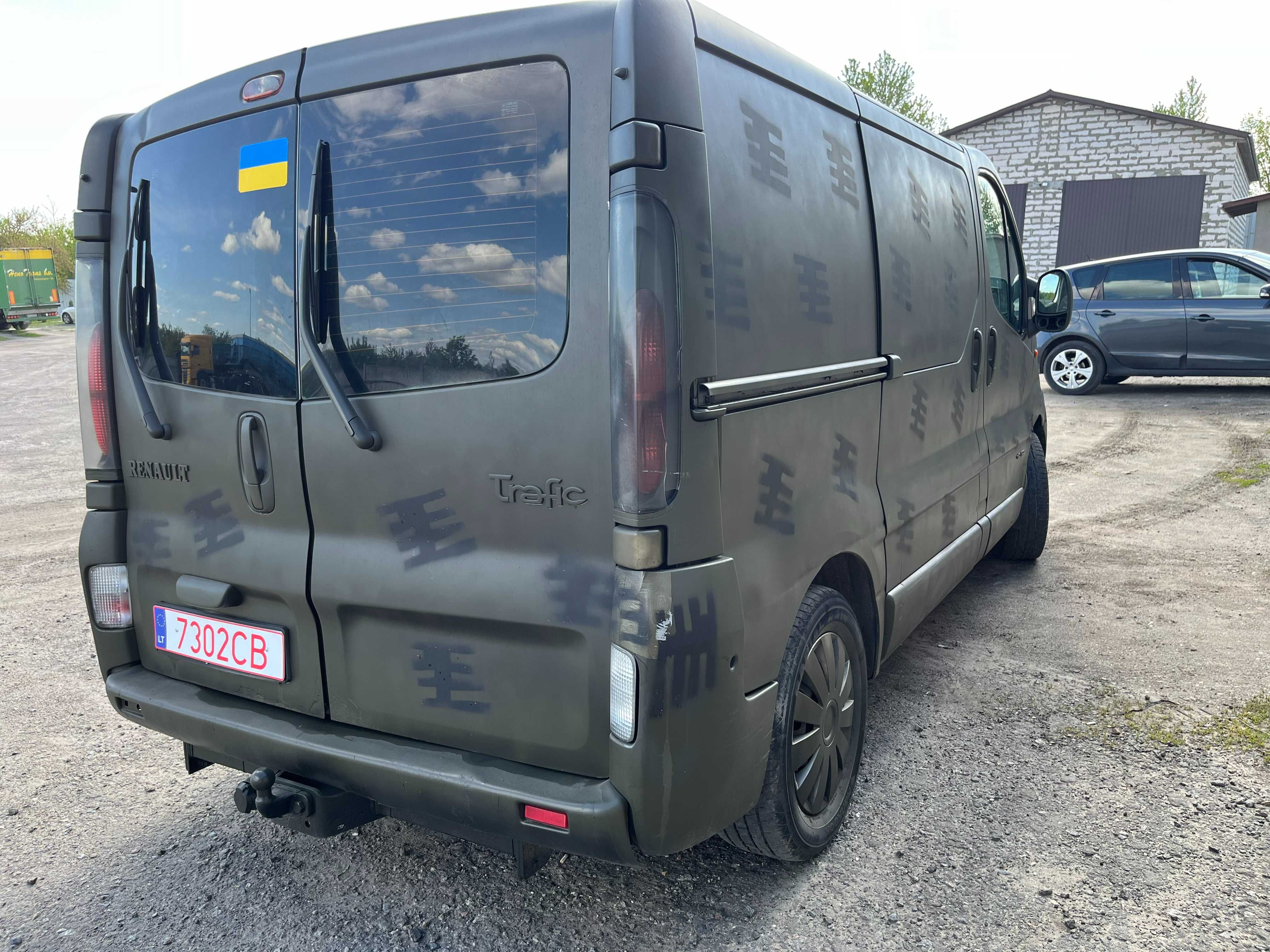 Renault TRAFIC 2.5dci 6-ст,вантажно-пас 5місць