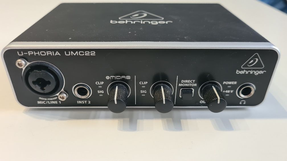 Interfejs audio Behringer UMC22 U-Phoria + kabel