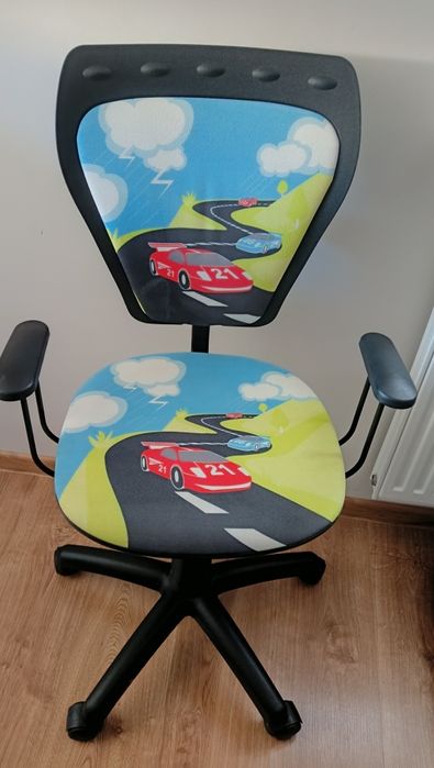 Fotel obrotowy krzesło do biurka  dla chłopca